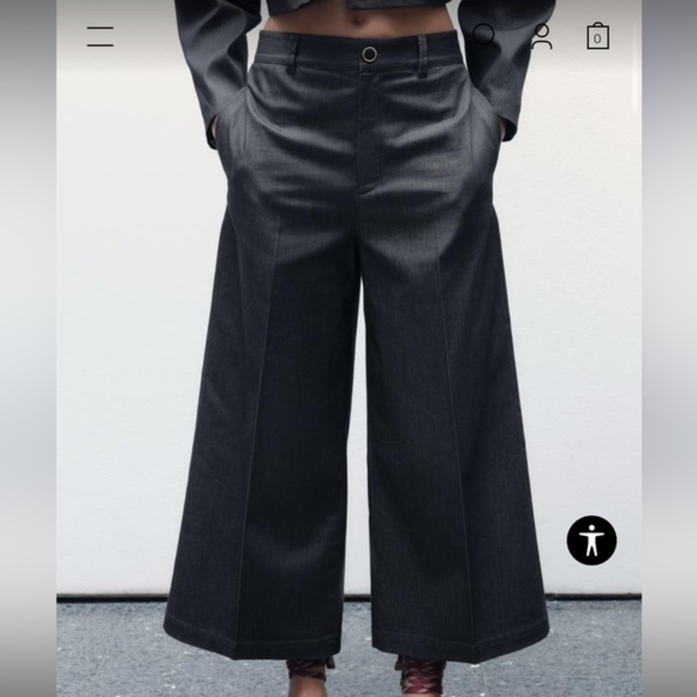 Zara Black Wide-Leg Cropped Trousers